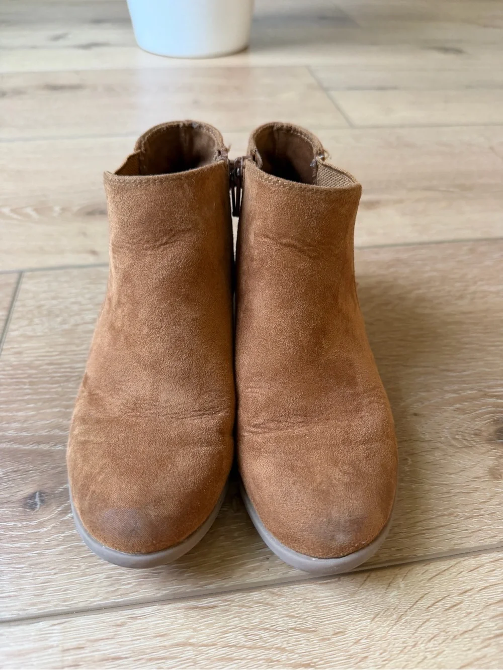 Kids Chelsea Ankle Boots in Brown